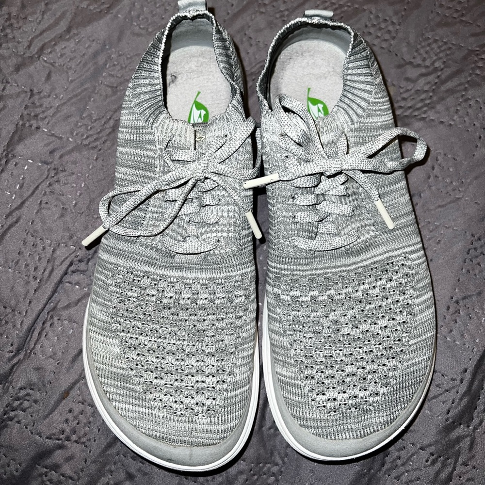 Altra Vali Womens size 9